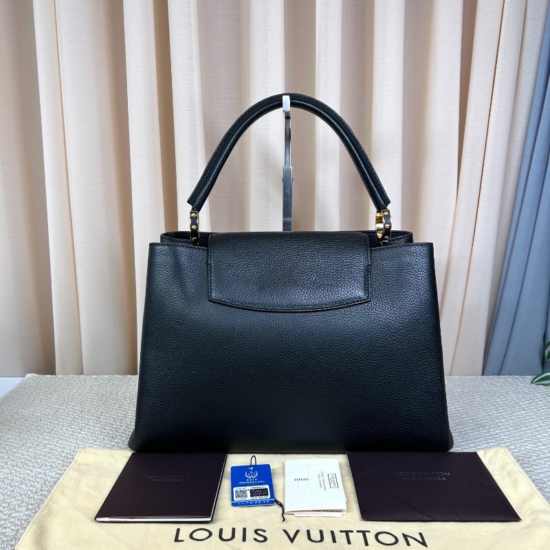 LV路易威登Capucines卡普辛黑金手提包 牛皮 金色五金 內裡玫紅色 容量大 有質感 日常通勤百搭-1