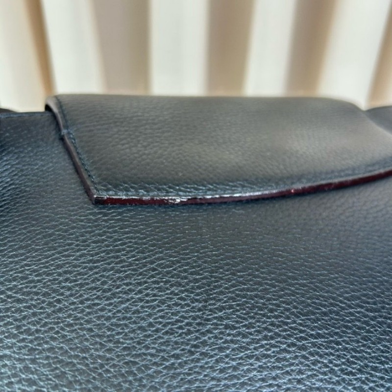 LV路易威登Capucines卡普辛黑金手提包 牛皮 金色五金 內裡玫紅色 容量大 有質感 日常通勤百搭-21