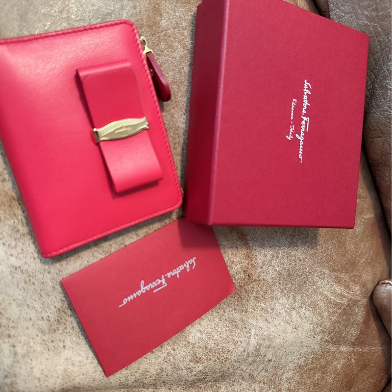 未使用Salvatore Ferragamo（短卡夾原價15900元）-9