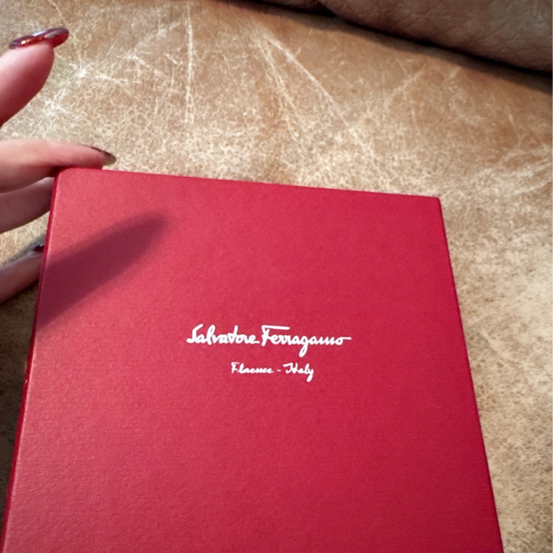 未使用Salvatore Ferragamo（短卡夾原價15900元）-18