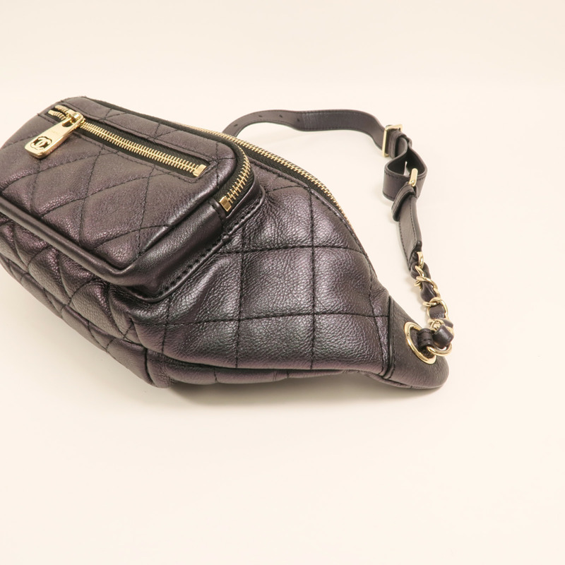 CHANEL 牛皮皮革Waist Bag金扣鏈帶腰包-12