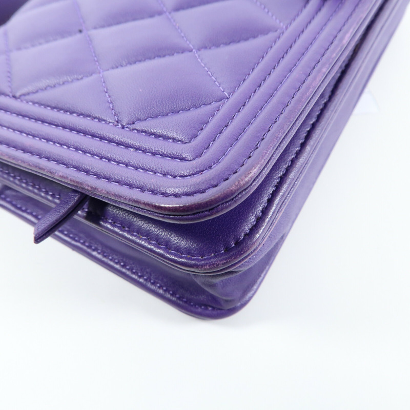 CHANEL 羊皮皮革Boy WOC Wallet On Chain金扣鏈帶肩背袋-9