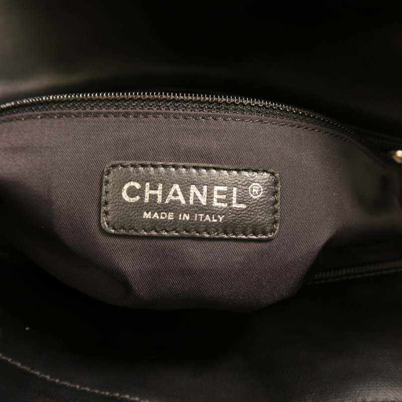 CHANEL 塗層帆布/尼龍Biarritz MM銀扣手挽袋-5