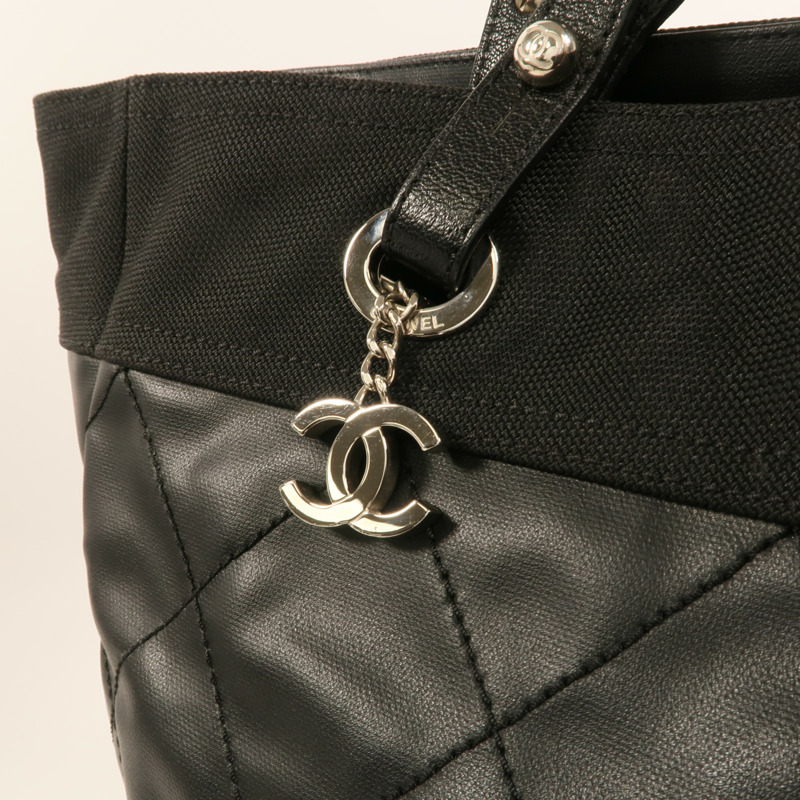 CHANEL 塗層帆布/尼龍Biarritz MM銀扣手挽袋-8