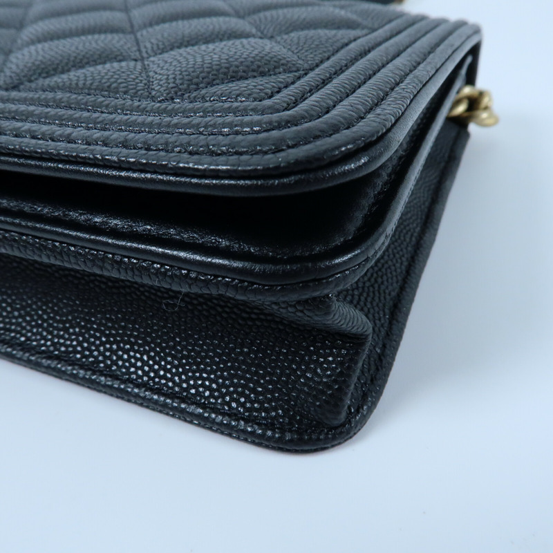 CHANEL 牛皮皮革Boy Wallet On Chain金扣鏈帶肩背袋-5