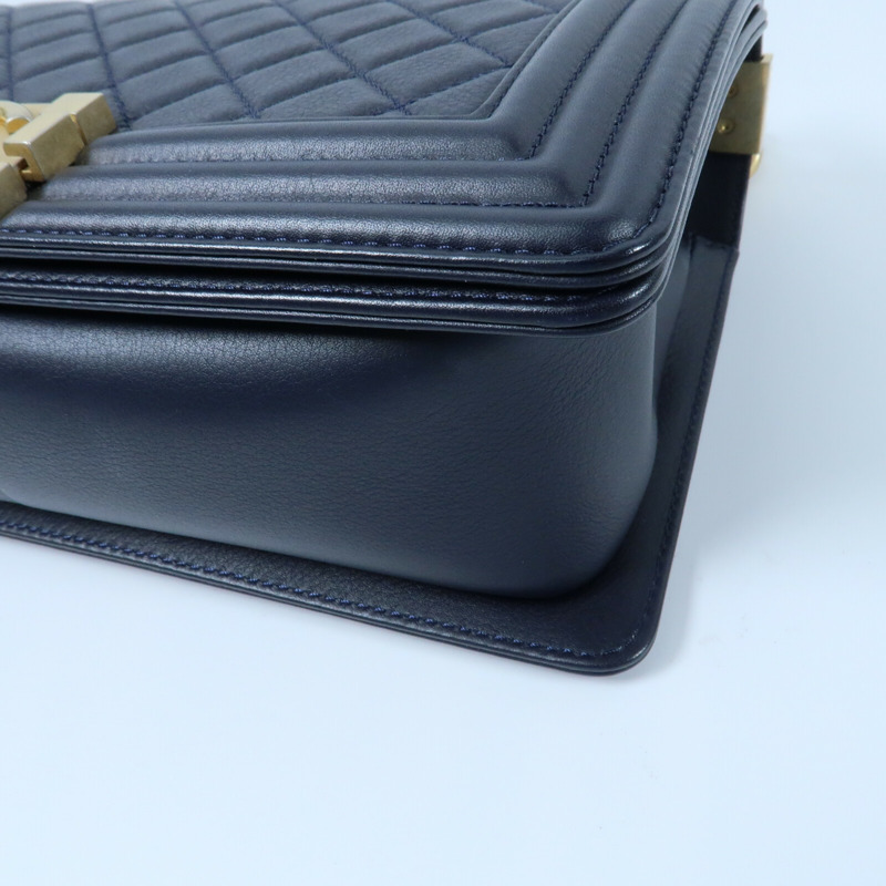 CHANEL 羊皮皮革Boy 25金扣鏈帶肩背袋-5