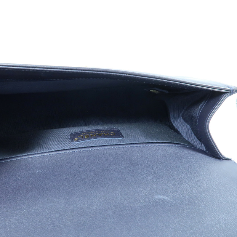 CHANEL 羊皮皮革Boy 25金扣鏈帶肩背袋-12