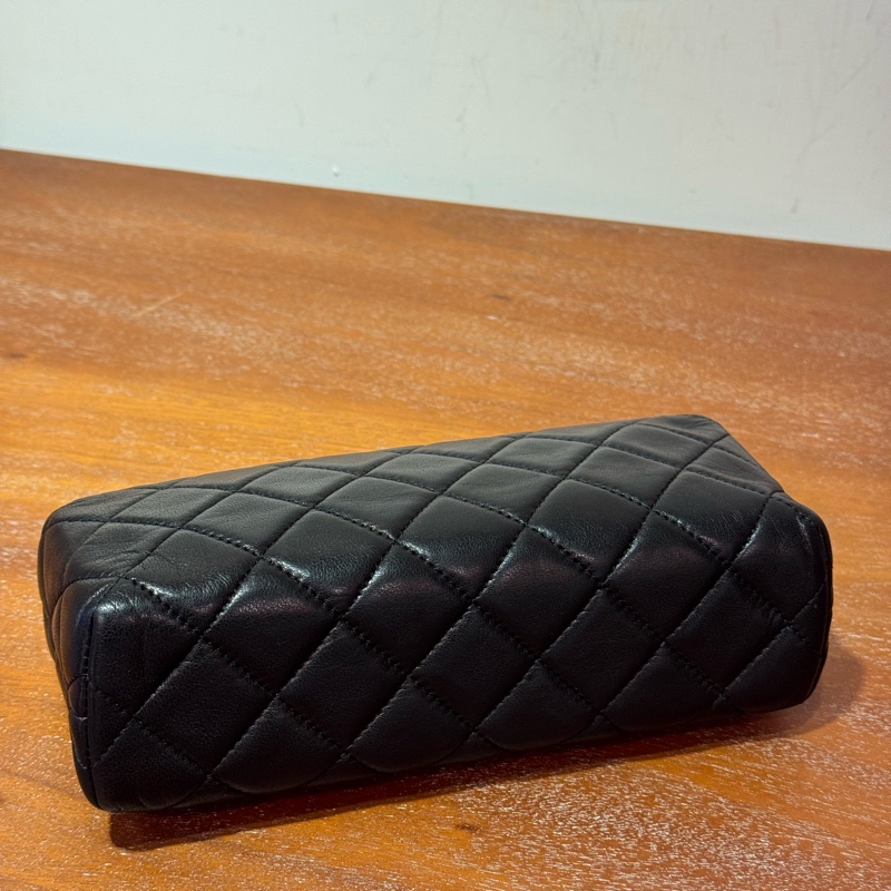 Chanel 黑色羊皮化粧包-5