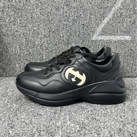 未使用品 Gucci 古馳運動鞋黑色皮面鏤空老爹鞋40.5碼