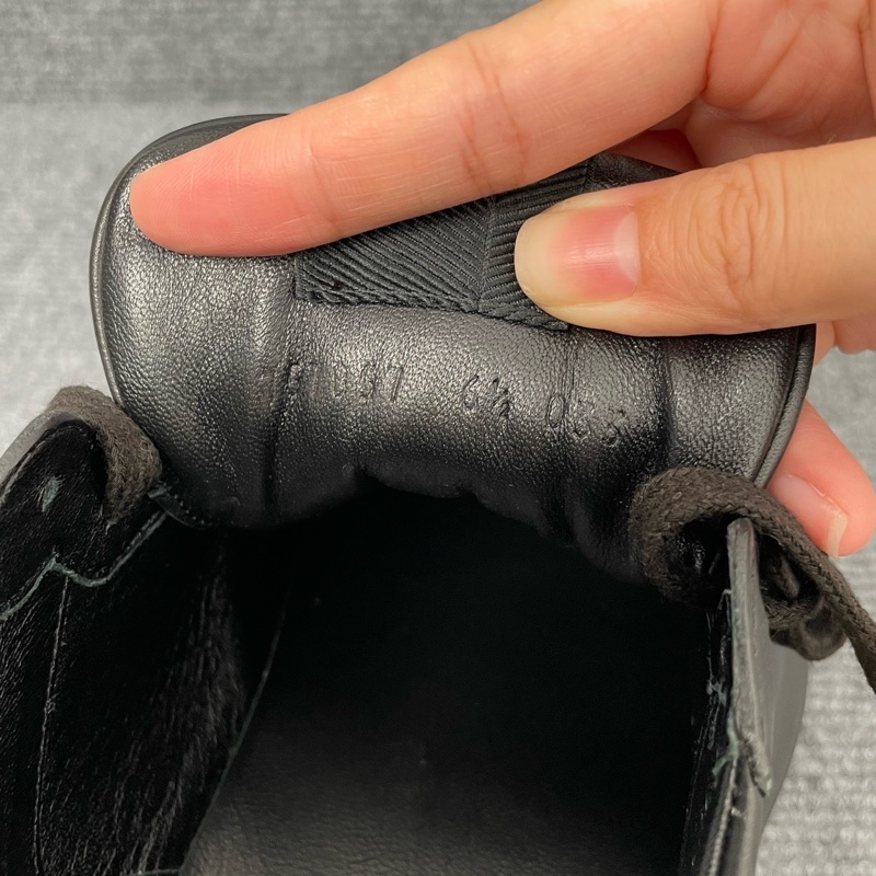 未使用品 Gucci 古馳運動鞋黑色皮面鏤空老爹鞋40.5碼-1