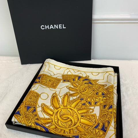 埃及神話🫢Chanel 太陽神拼米色方巾