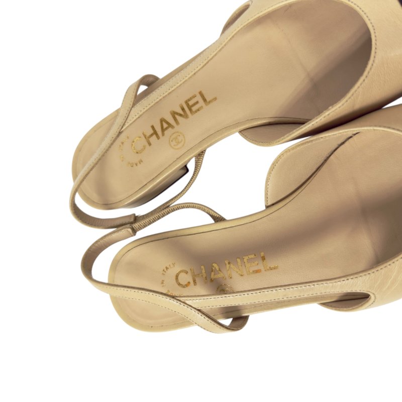 CHANEL CC 露踭平底鞋-6