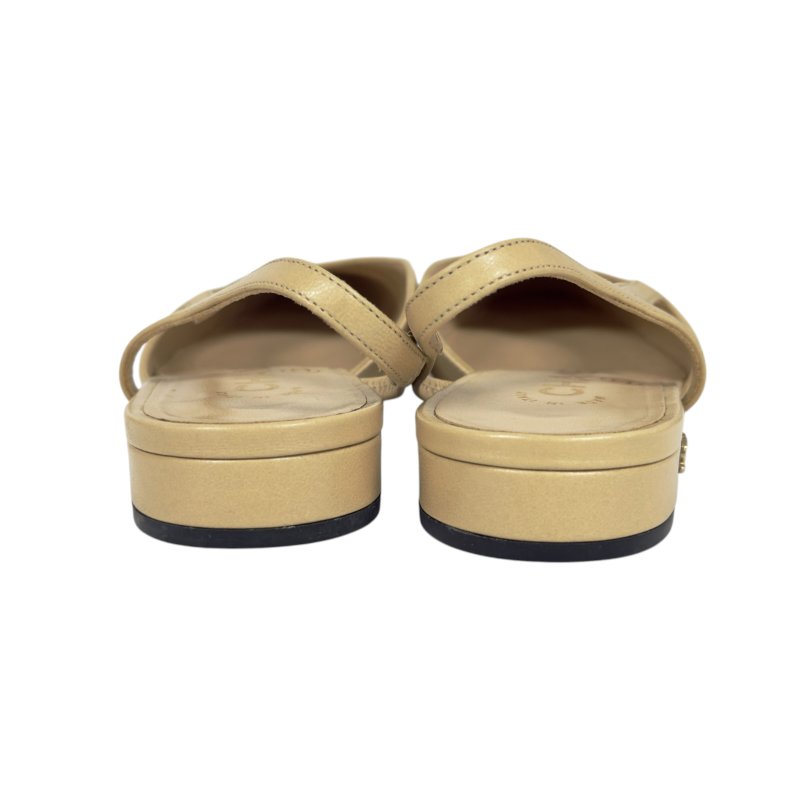 CHANEL CC 露踭平底鞋-9