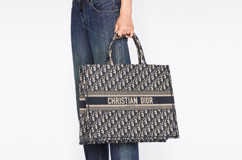 Dior Book Tote 大號 經典老花托特包-1