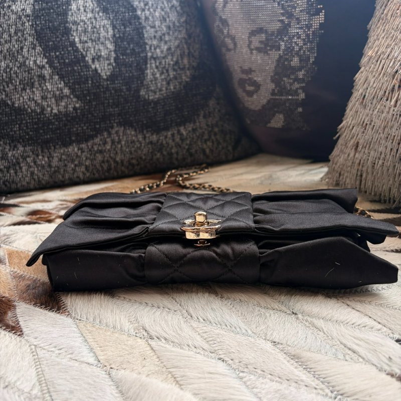 CHANEL 緞面蝴蝶鏈包 黑色 晶片款-4