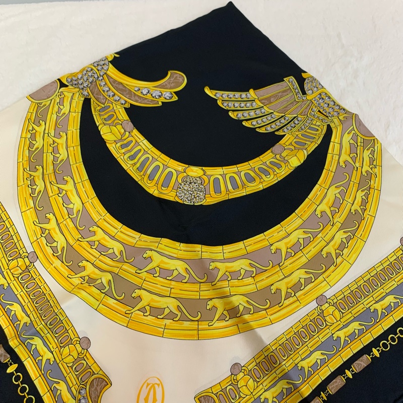 卡地亞幸運甲蟲方巾 經典高級感帶豹圖案👑-1