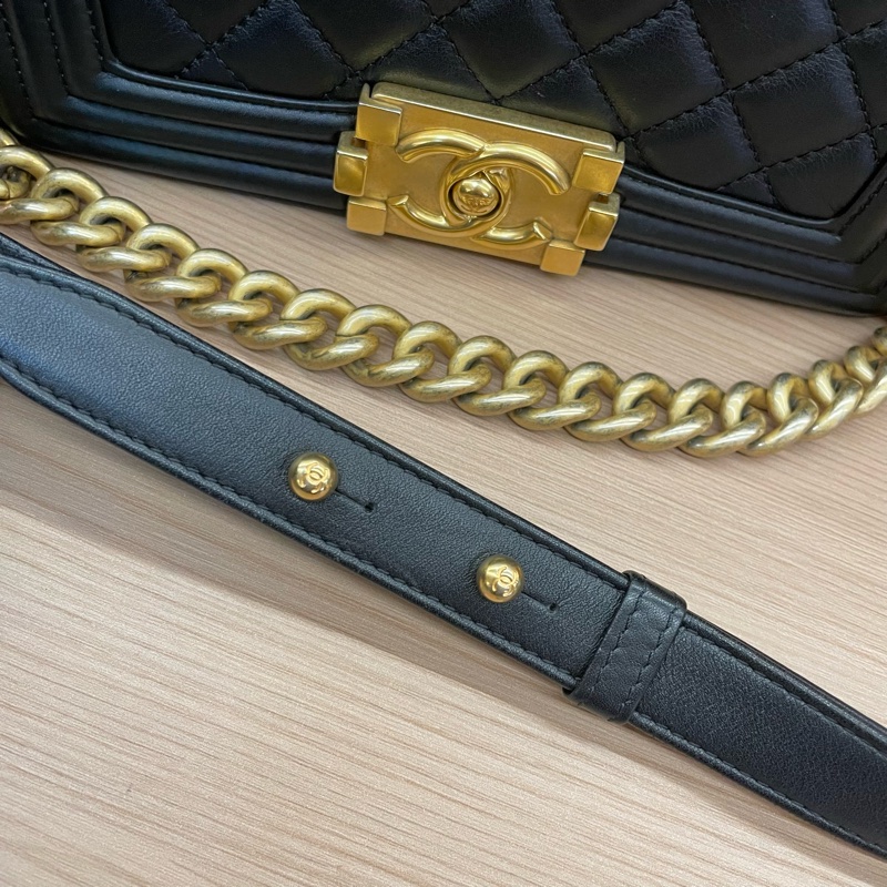 NO:D10 CHANEL 黑金荔枝皮Leboy 小号 2020年，29開，有塵袋 無卡 無盒子-11