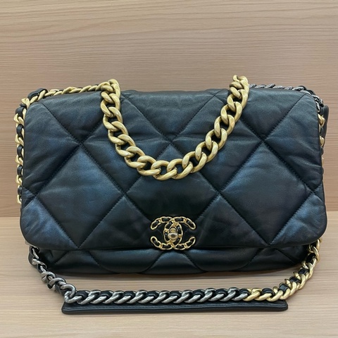 NO:C81 CHANEL 香奈儿 19bag 大号 芯片款 黑色菱格纹羊皮 金銀鏈條包 有塵袋 無卡 無盒子