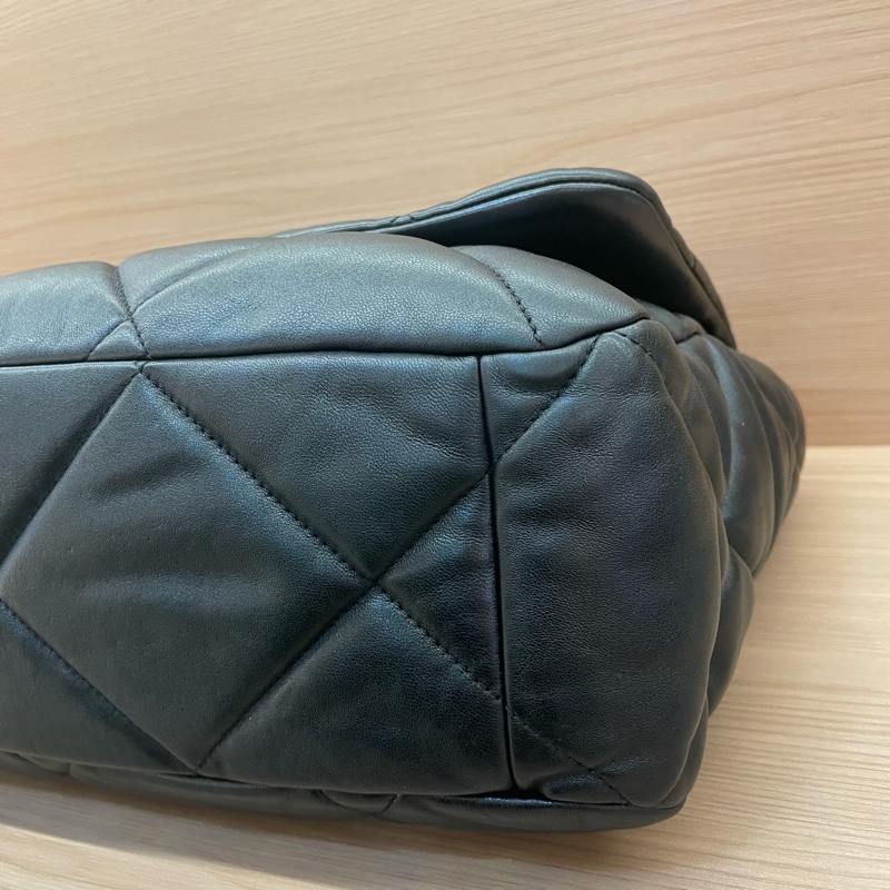 NO:C81 CHANEL 香奈儿 19bag 大号 芯片款 黑色菱格纹羊皮 金銀鏈條包 有塵袋 無卡 無盒子-6