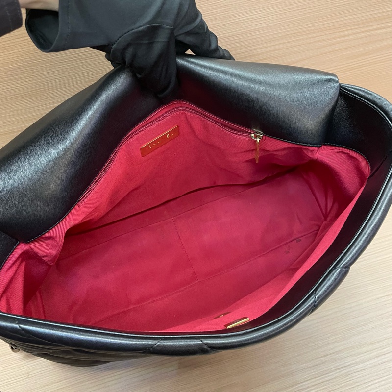 NO:C81 CHANEL 香奈儿 19bag 大号 芯片款 黑色菱格纹羊皮 金銀鏈條包 有塵袋 無卡 無盒子-9