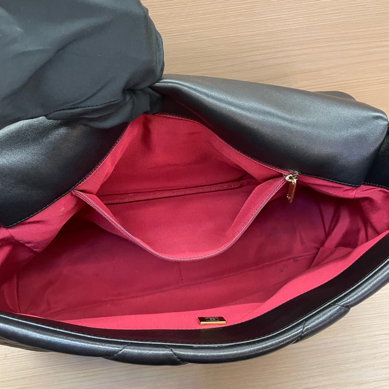 NO:C81 CHANEL 香奈儿 19bag 大号 芯片款 黑色菱格纹羊皮 金銀鏈條包 有塵袋 無卡 無盒子-11