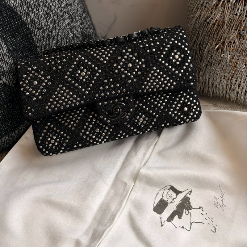 CHANEL 滿版鉚釘黑鑽COCO鏈包 晶片款-4