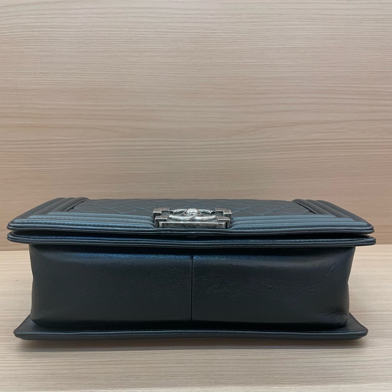 NO:D12 Chanel香奈儿leboy黑银中號2016年，21開，鏈條包  有塵袋 無卡 無盒子-7