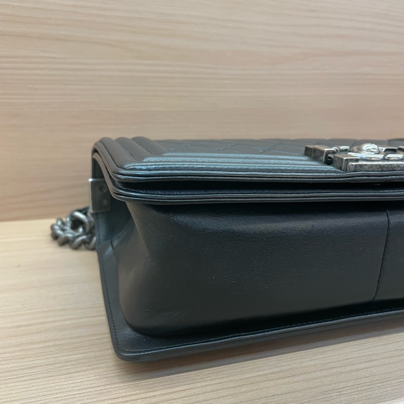 NO:D12 Chanel香奈儿leboy黑银中號2016年，21開，鏈條包  有塵袋 無卡 無盒子-8