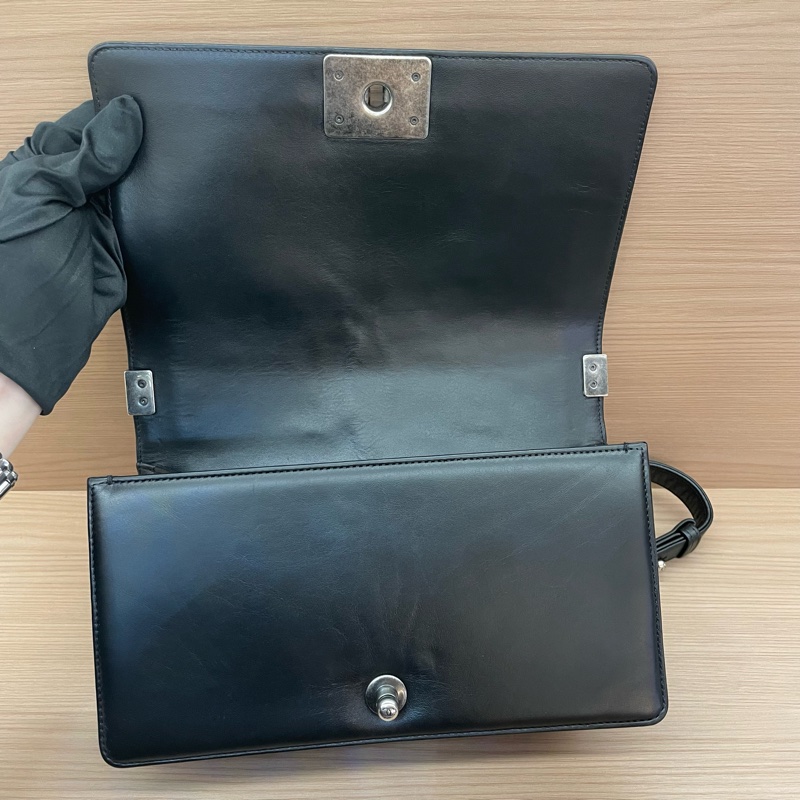 NO:D12 Chanel香奈儿leboy黑银中號2016年，21開，鏈條包  有塵袋 無卡 無盒子-10