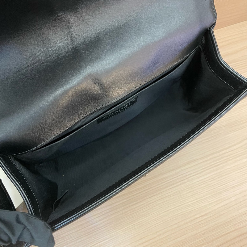 NO:D12 Chanel香奈儿leboy黑银中號2016年，21開，鏈條包  有塵袋 無卡 無盒子-12