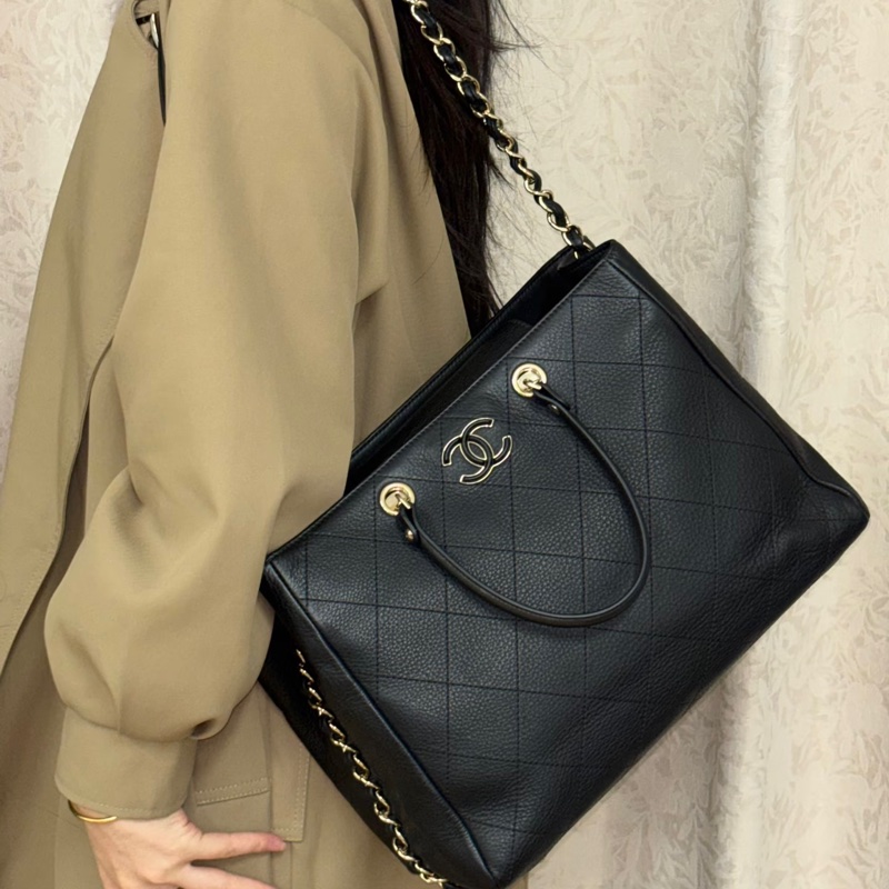 ✨Chanel 黑金牛皮外縫線tote 容量很好 超級美😍-2