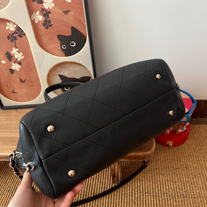 ✨Chanel 黑金牛皮外縫線tote 容量很好 超級美😍-10