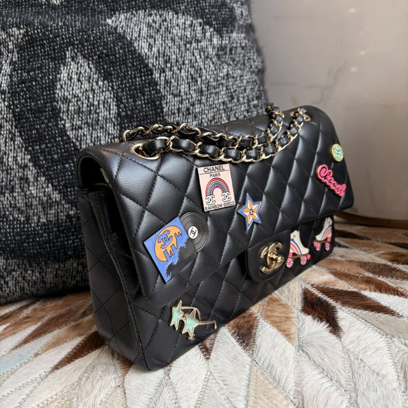 CHANEL 限定款徽章COCO25金鏈鏈包 黑色 晶片-2