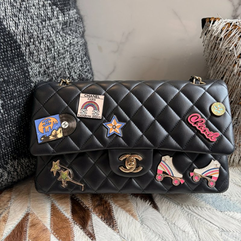 CHANEL 限定款徽章COCO25金鏈鏈包 黑色 晶片-1