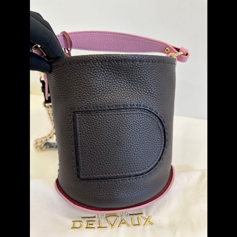 Delvaux pin twist-1