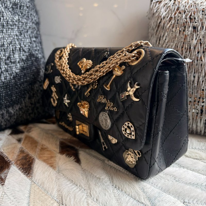 )CHANEL 復刻版徽章包 金鏈24CM 黑色-3