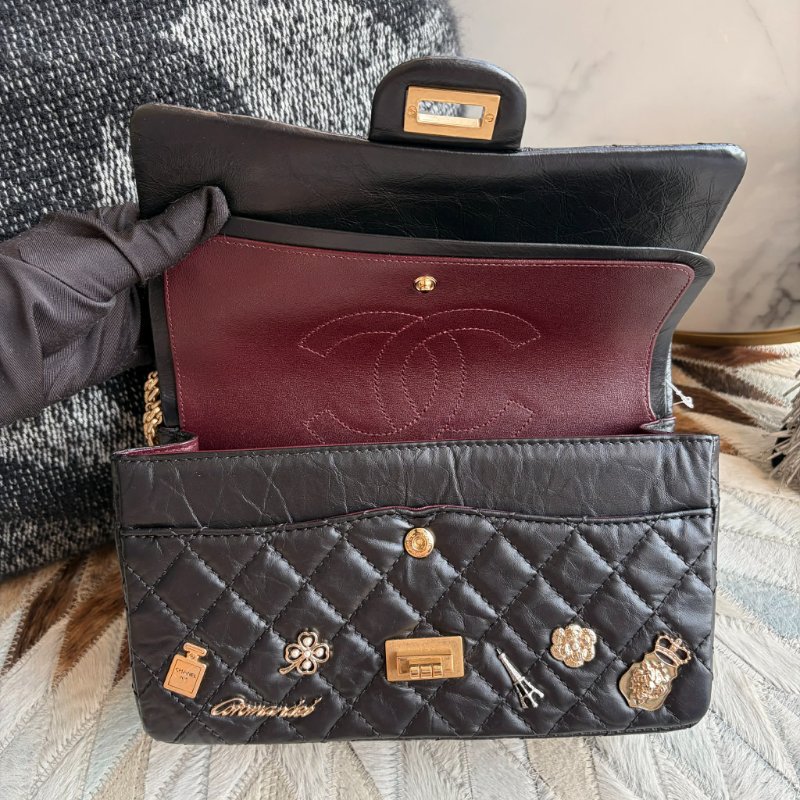 )CHANEL 復刻版徽章包 金鏈24CM 黑色-7