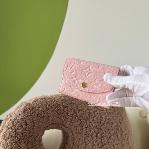 路易威登 LV Louis Vuitton 2026 春天新色 🌸 櫻花粉 拉鍊零錢卡包