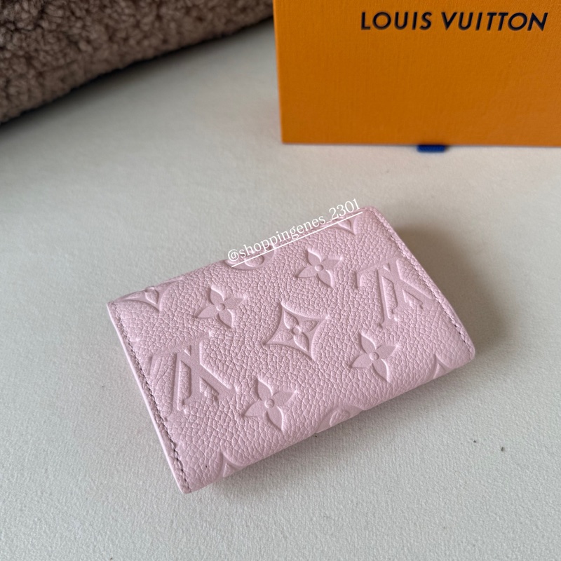 路易威登 LV Louis Vuitton 2026 春天新色 🌸 櫻花粉 拉鍊零錢卡包-4