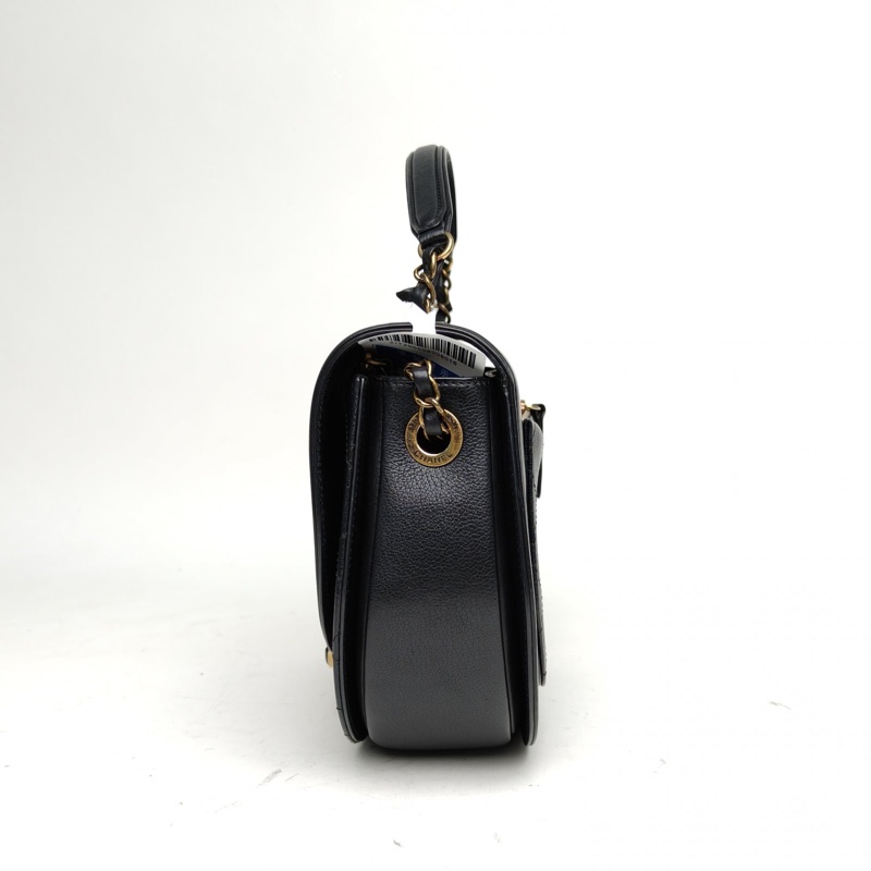 CHANEL 黑色牛皮23開古巴系列翻蓋馬鞍包-1