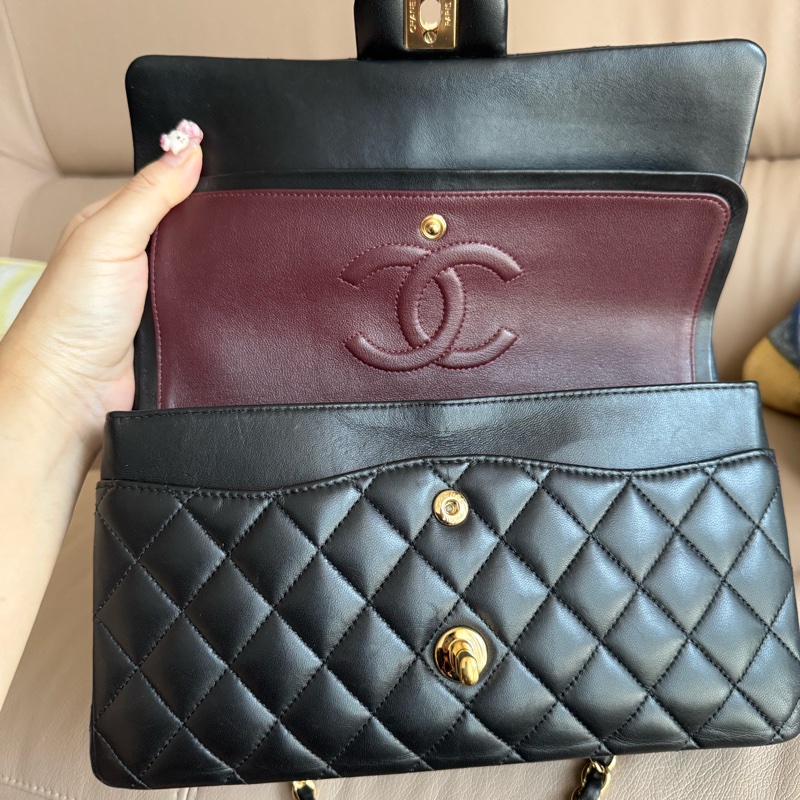Chanel Classic Flap Bag 黑色菱格紋手袋-2