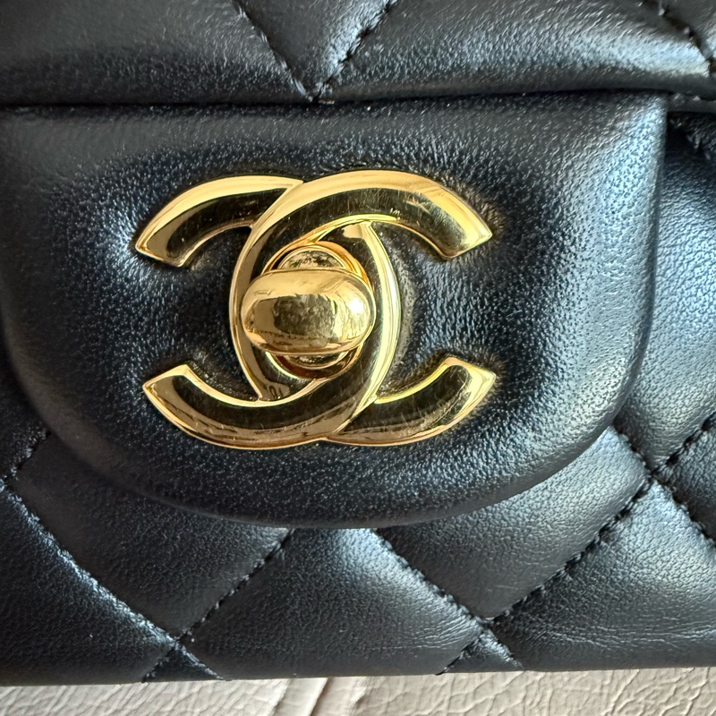 Chanel Classic Flap Bag 黑色菱格紋手袋-12