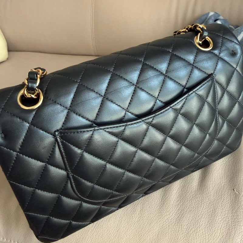 Chanel Classic Flap Bag 黑色菱格紋手袋-14