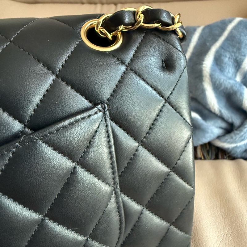 Chanel Classic Flap Bag 黑色菱格紋手袋-16