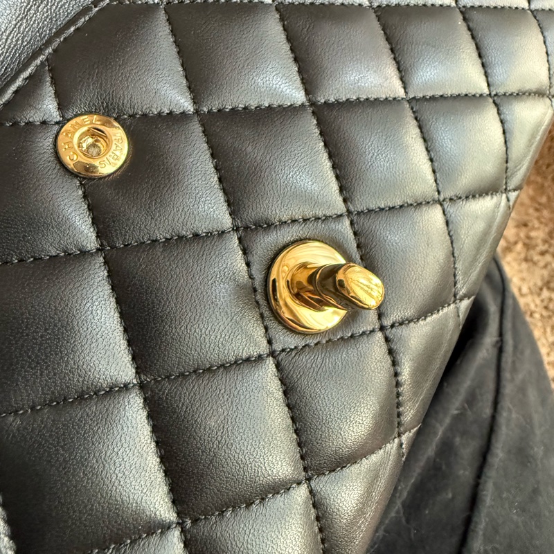 Chanel Classic Flap Bag 黑色菱格紋手袋-33