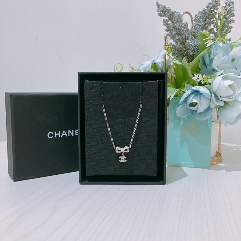 TK2001	香奈兒 蝴蝶水鑽 頸鏈Chanel Ribbon With CC Logo Crystal x PHW Necklace-0