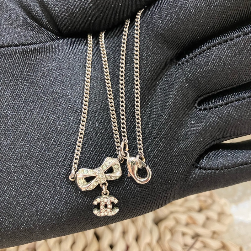 TK2001	香奈兒 蝴蝶水鑽 頸鏈Chanel Ribbon With CC Logo Crystal x PHW Necklace-13
