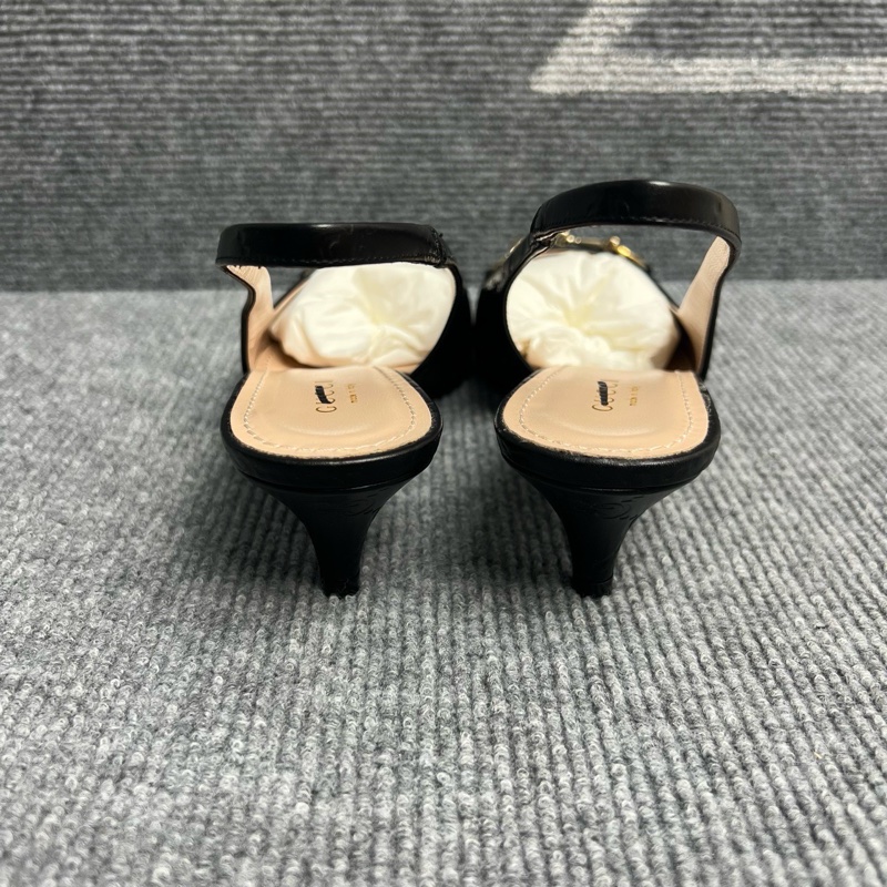 未使用品 Gucci古馳 GG logo黑色皮面馬銜扣涼鞋 37.5碼-2