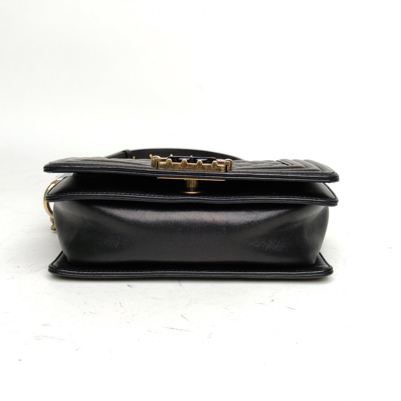 CHANEL Leboy小號黑色羊皮24開琺瑯扣金色邊皮手柄-3