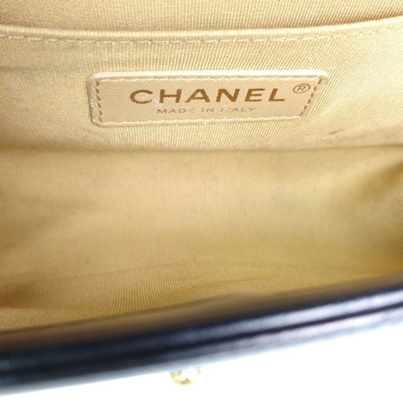 CHANEL Leboy小號黑色羊皮24開琺瑯扣金色邊皮手柄-4